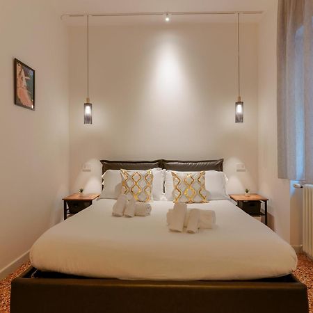 M&M Apartment โบโลญญา ภายนอก รูปภาพ