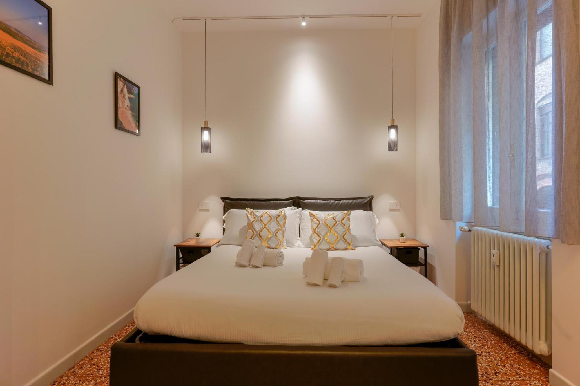 M&M Apartment โบโลญญา ภายนอก รูปภาพ
