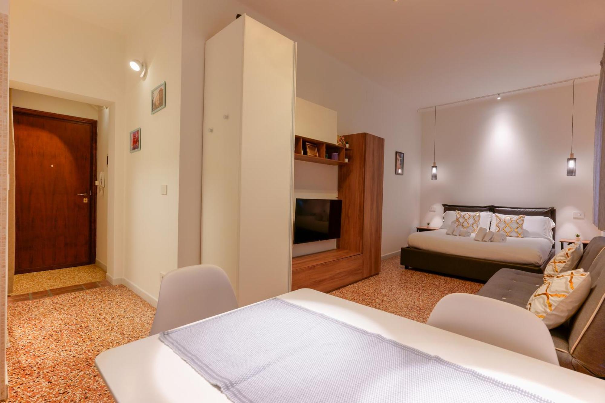 M&M Apartment โบโลญญา ภายนอก รูปภาพ
