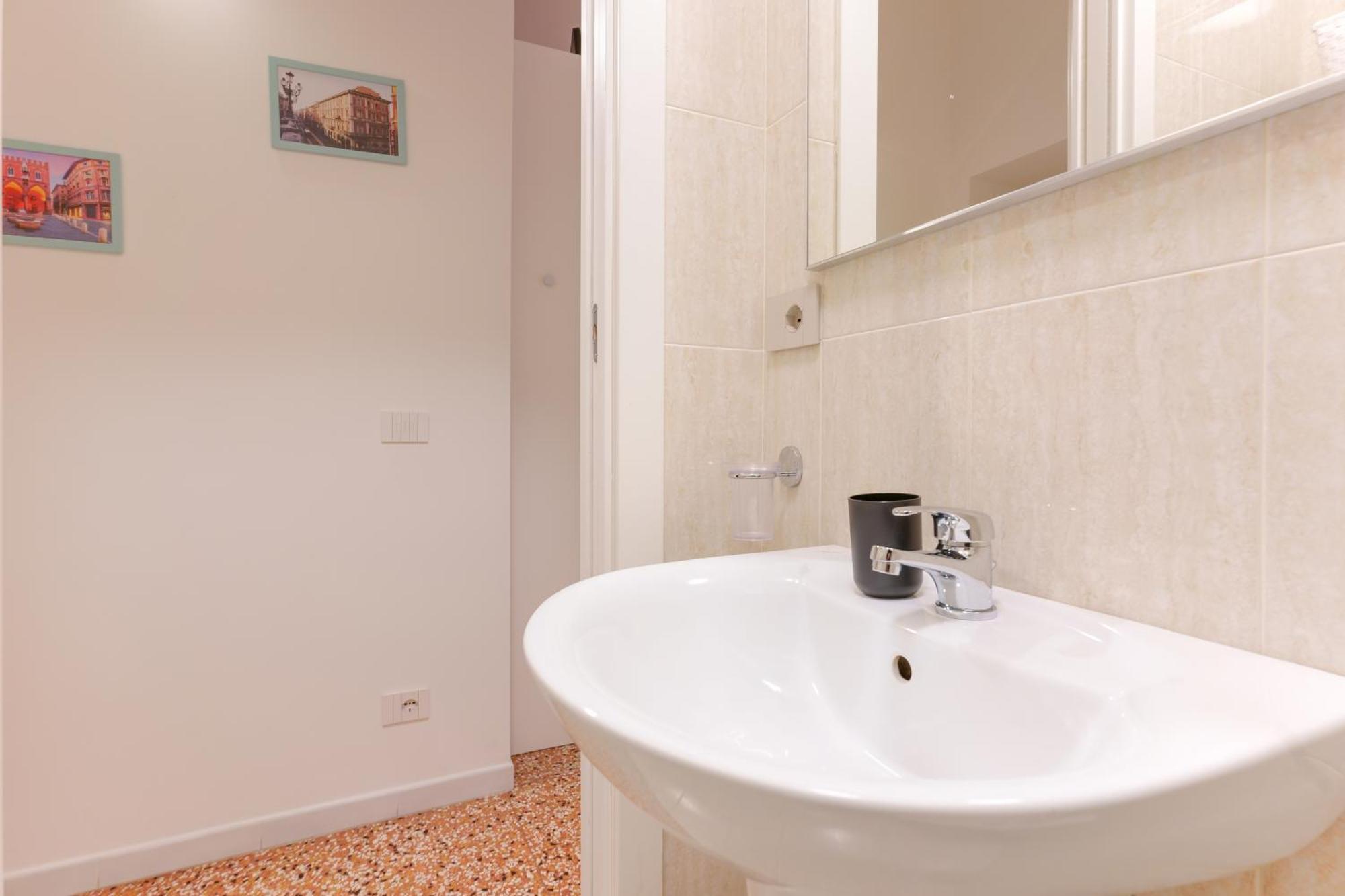 M&M Apartment โบโลญญา ภายนอก รูปภาพ