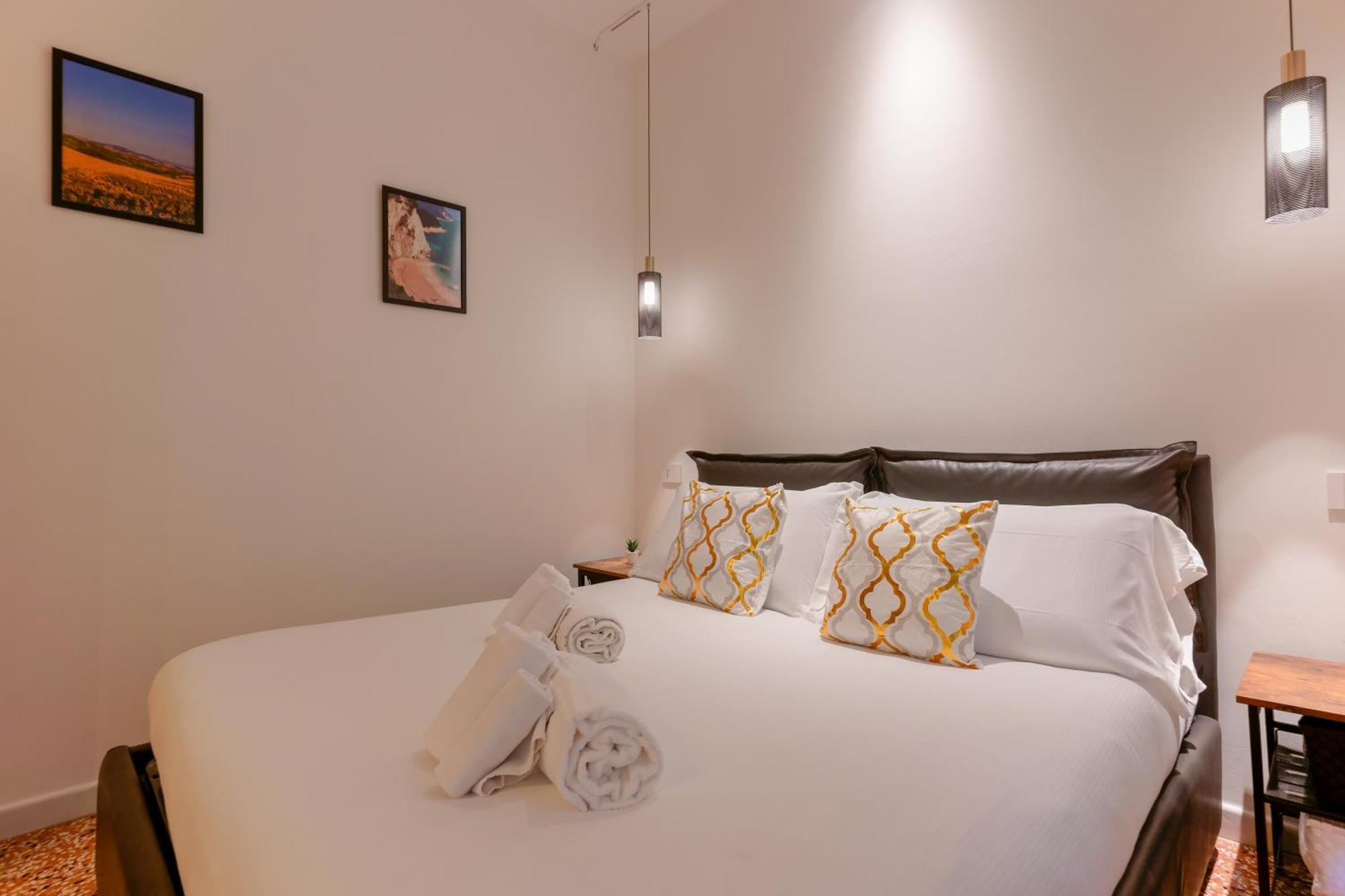 M&M Apartment โบโลญญา ภายนอก รูปภาพ