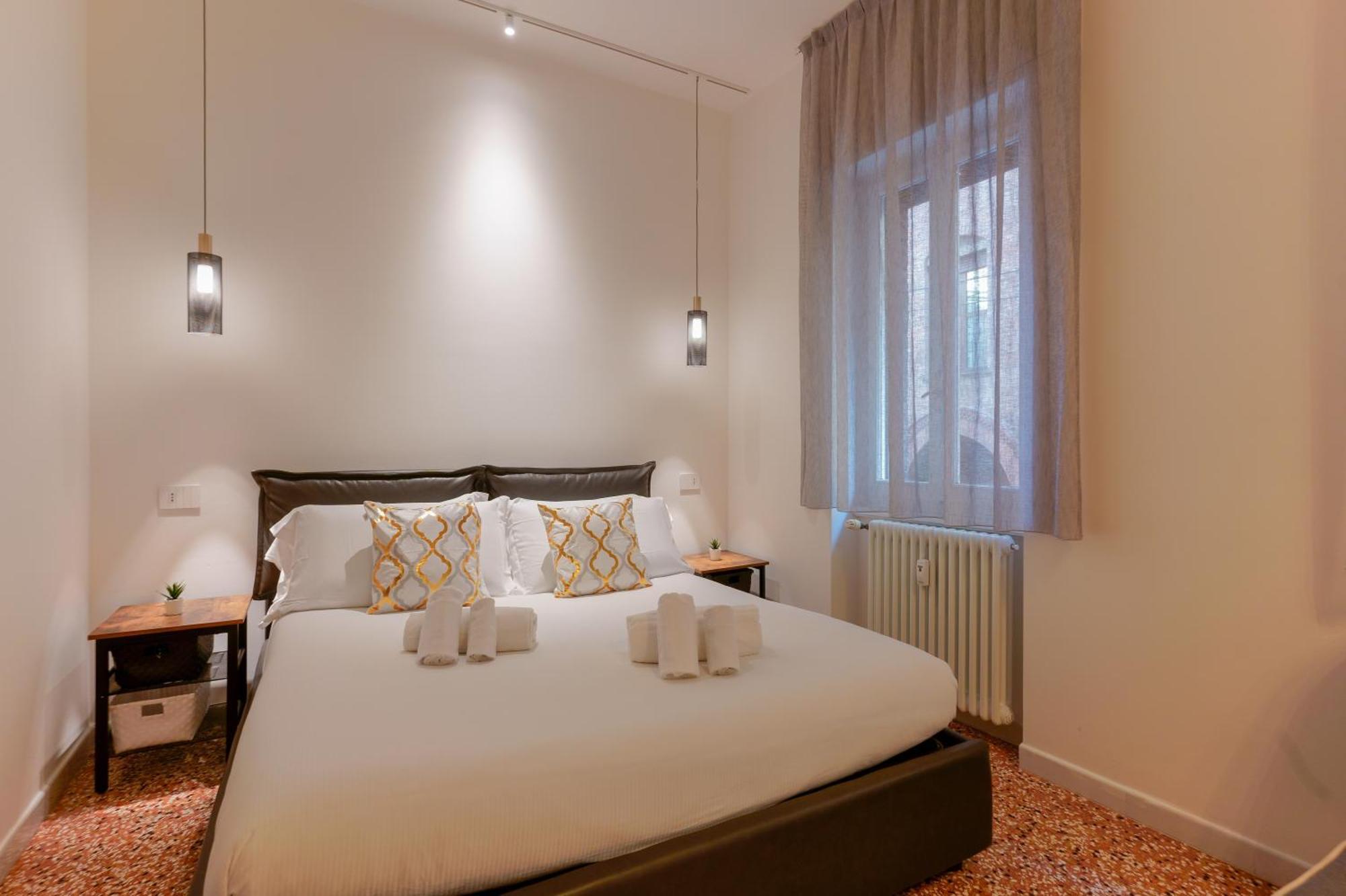 M&M Apartment โบโลญญา ภายนอก รูปภาพ