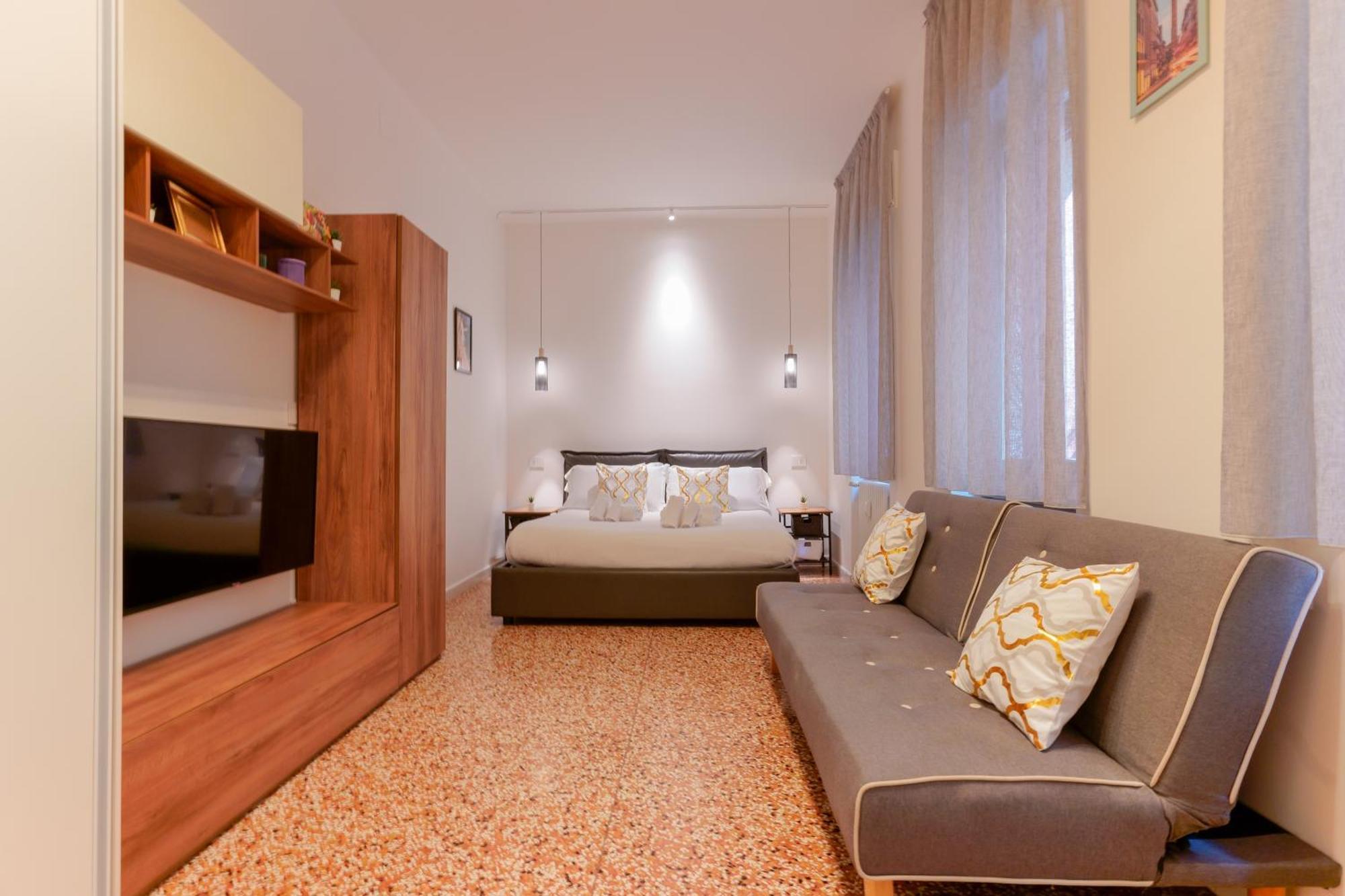 M&M Apartment โบโลญญา ภายนอก รูปภาพ